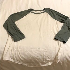 Quarter length sleeve baseball tee